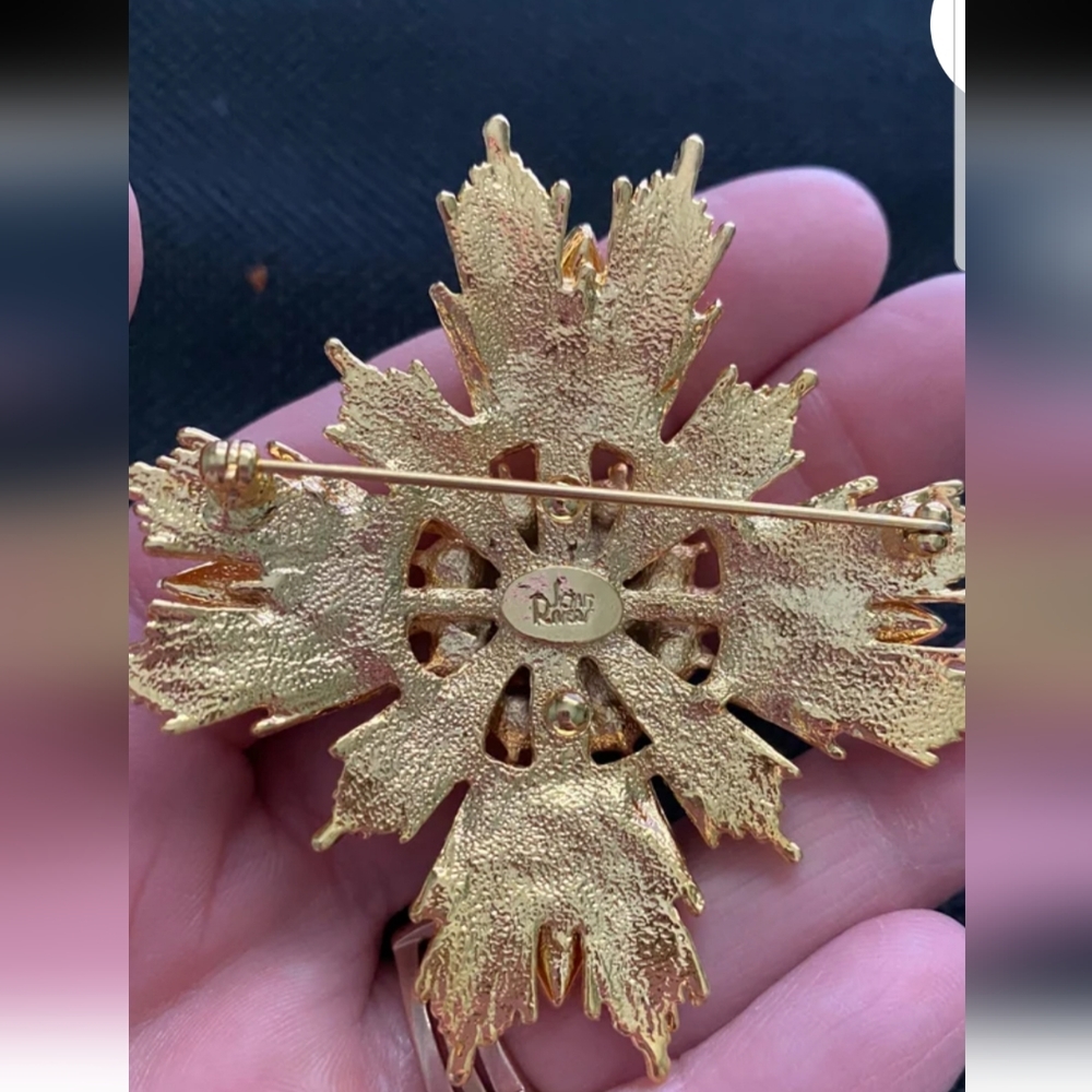 Joan Rivers Broach - Picture 3 of 5